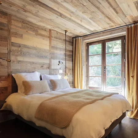 Demeure Sauvage - Etage 1 Bed & Breakfast *